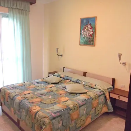 Locazione Turistica Il Borgo Degli Ulivi-4 * Pietra Ligure